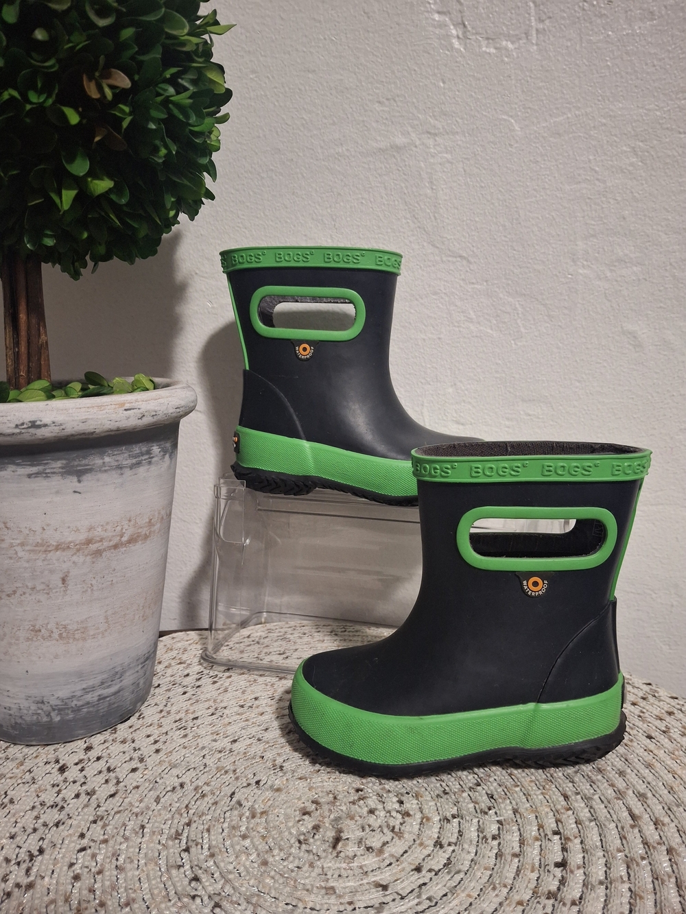 Kids Bogs Rain Boots Size 5c.